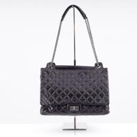 Chanel Quilted Metallic Aged Calfskin Chain Shoulder Tote - Sold for $2,688 on 05-17-2026 (Lot 633).jpg